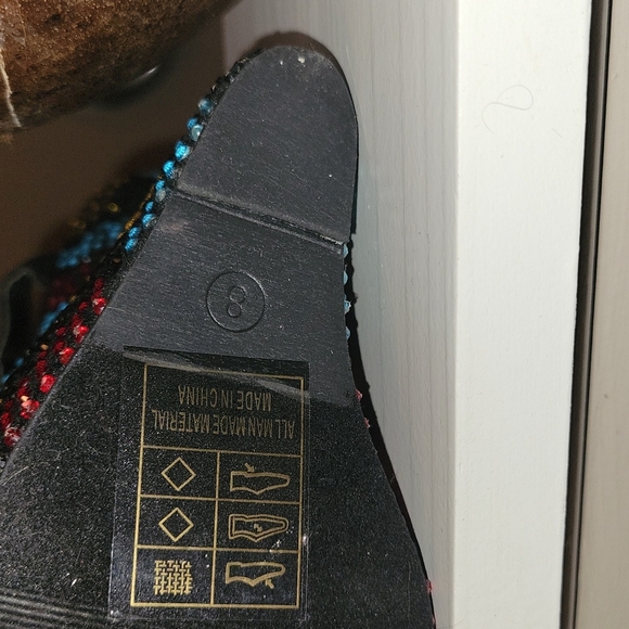 SOLD Platform Curve Heeled Platform - Picture 12 of 13